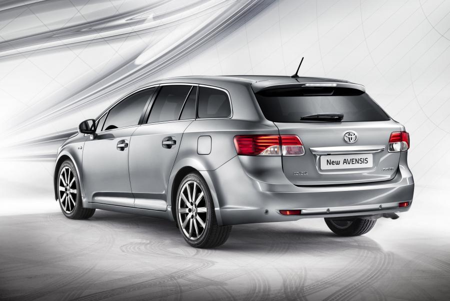  Toyota Avensis SW 2011 года  (фото 55 из 60)